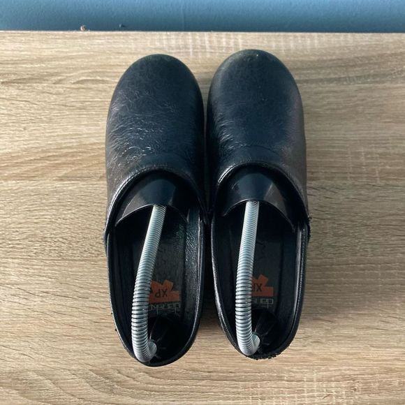 Dansko XP Black Floral Tooled Leather Comfort Clogs Nurse Sz.37 / 6.5 US VGUC - Picture 7 of 8